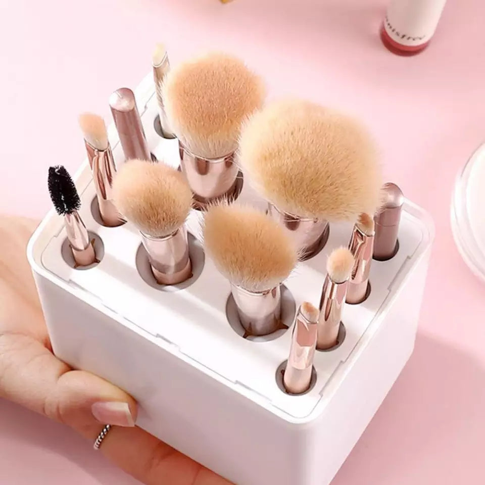 Willa brush storage box