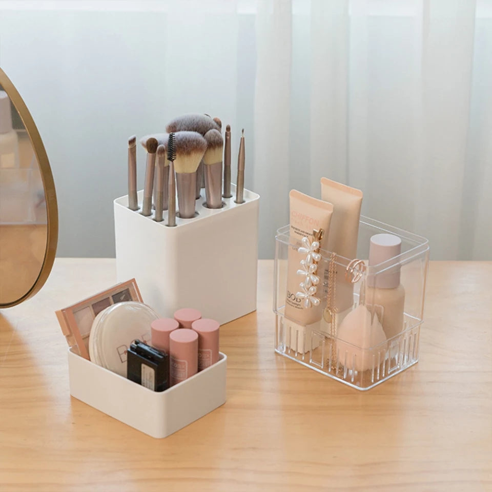 Willa brush storage box