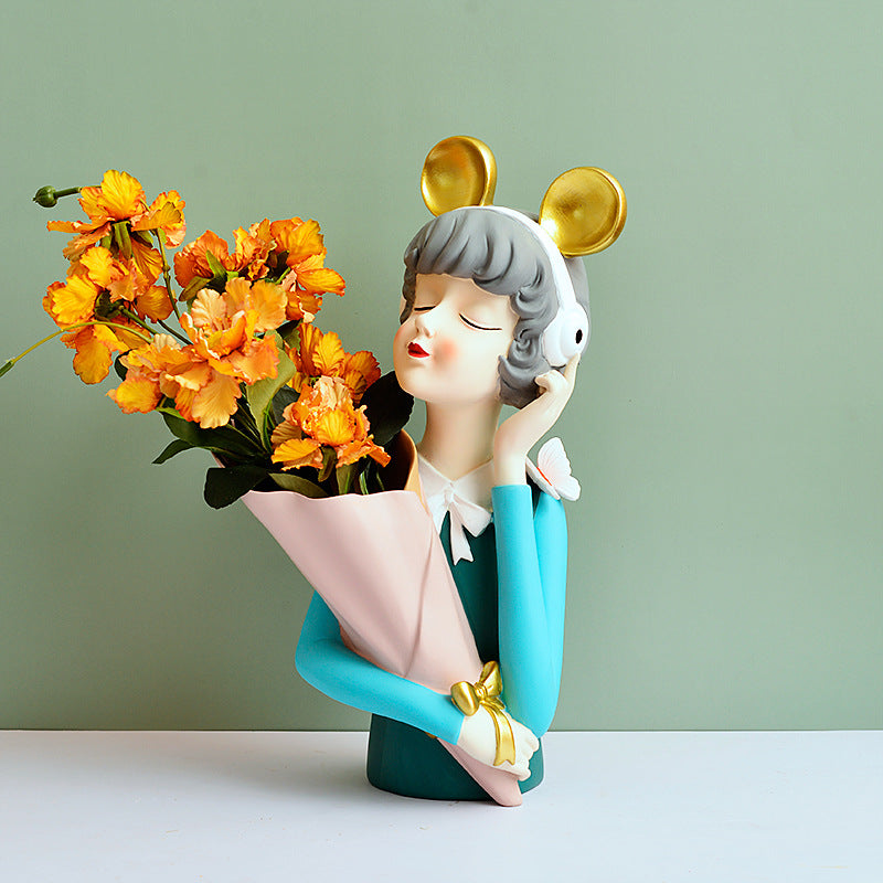 Allyson with vase