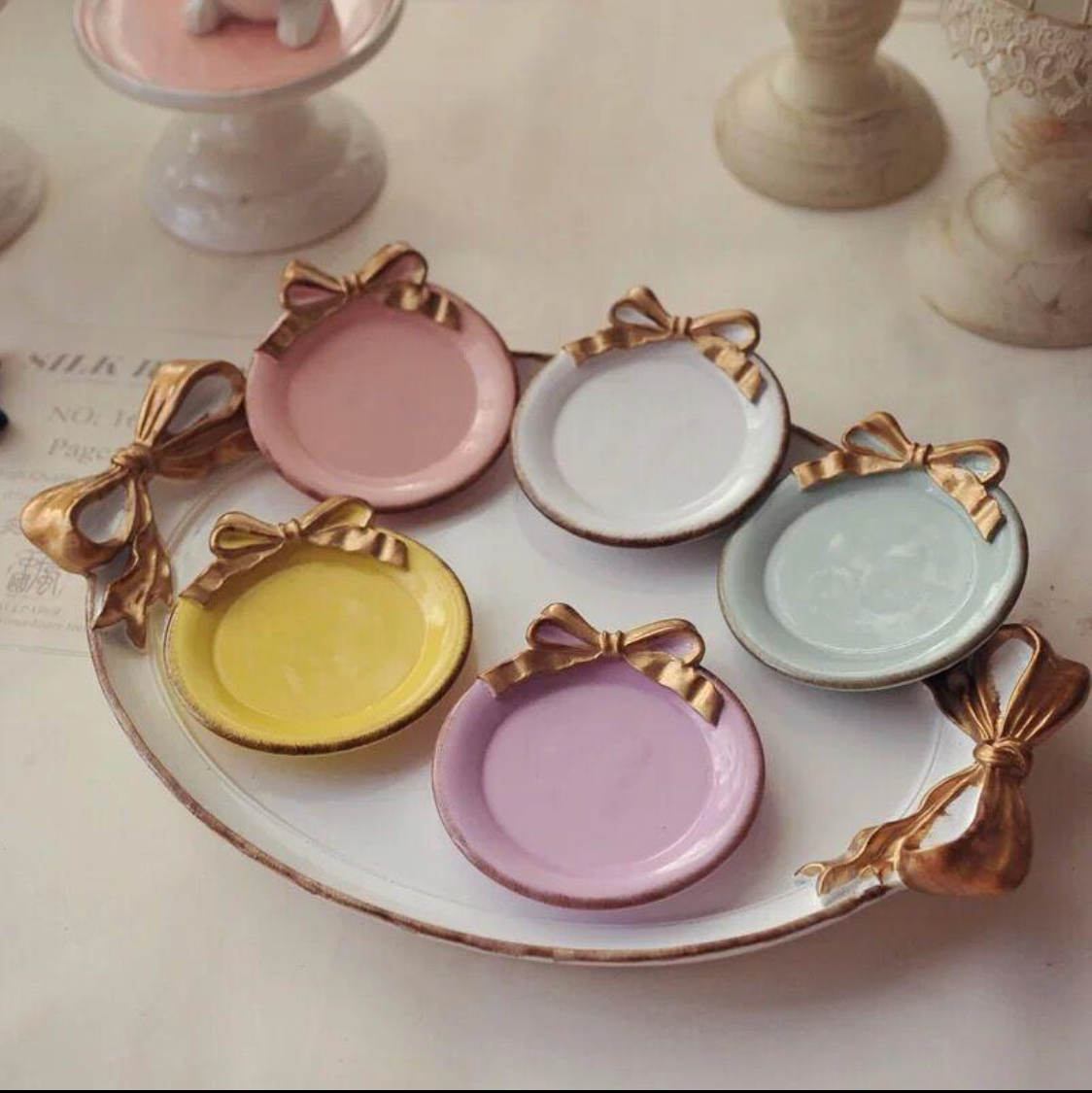 Savannah Bow Storage Tray