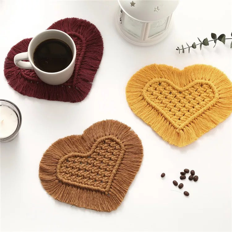 Avery heart fringe insulation pad