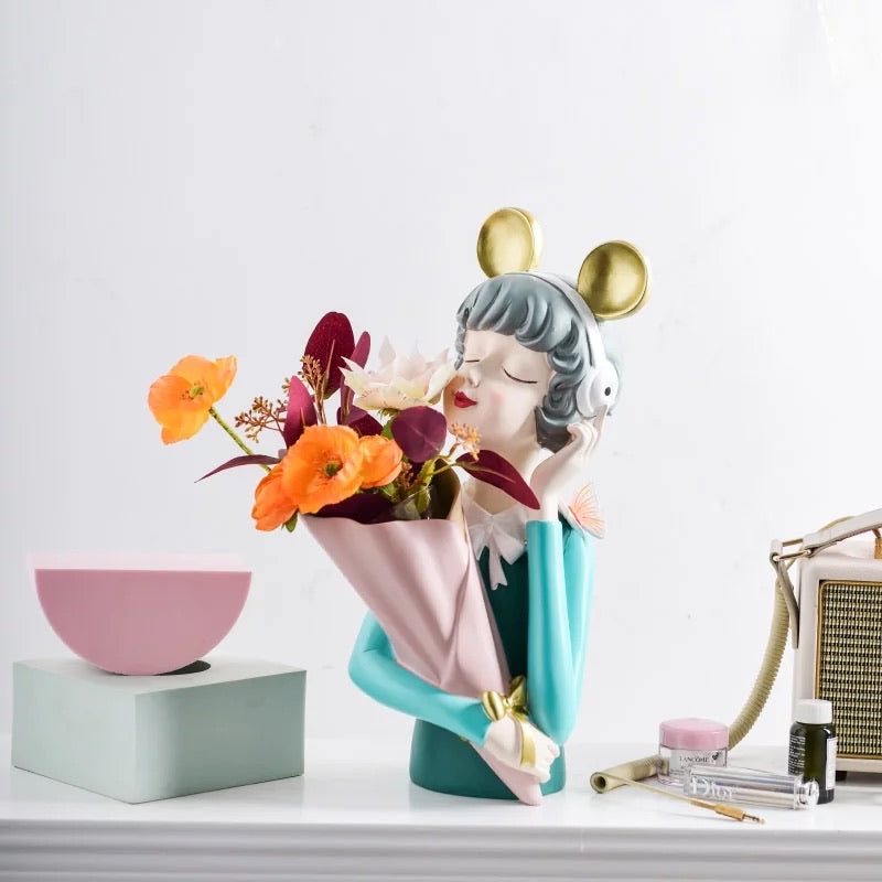 Allyson with vase