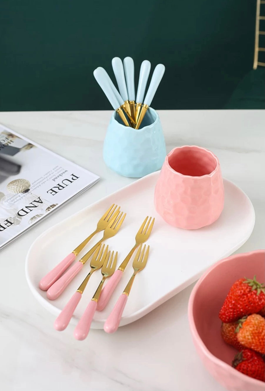 Tamara Dessert fork set with holder
