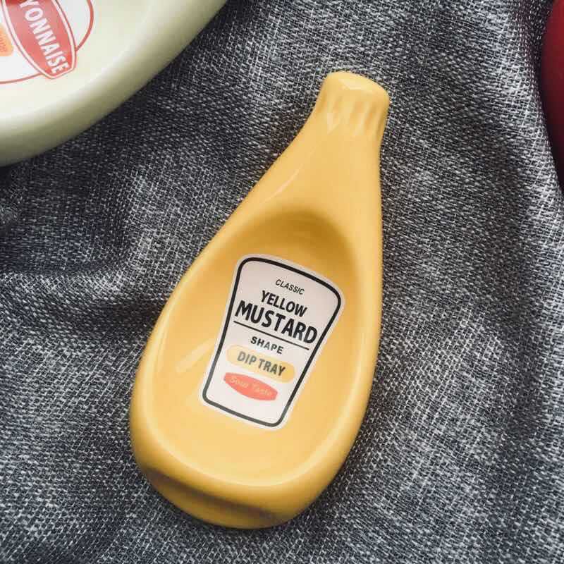 Zoey sauce dish