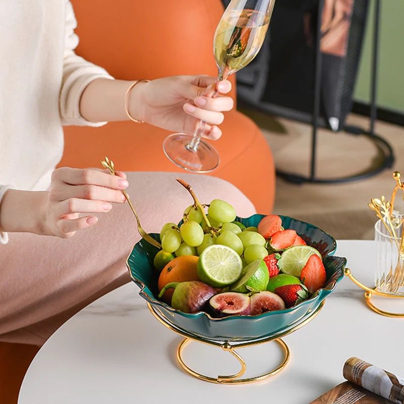 Soleil fruit-serving bowl