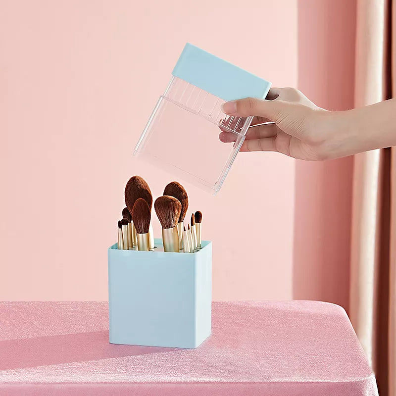 Willa brush storage box