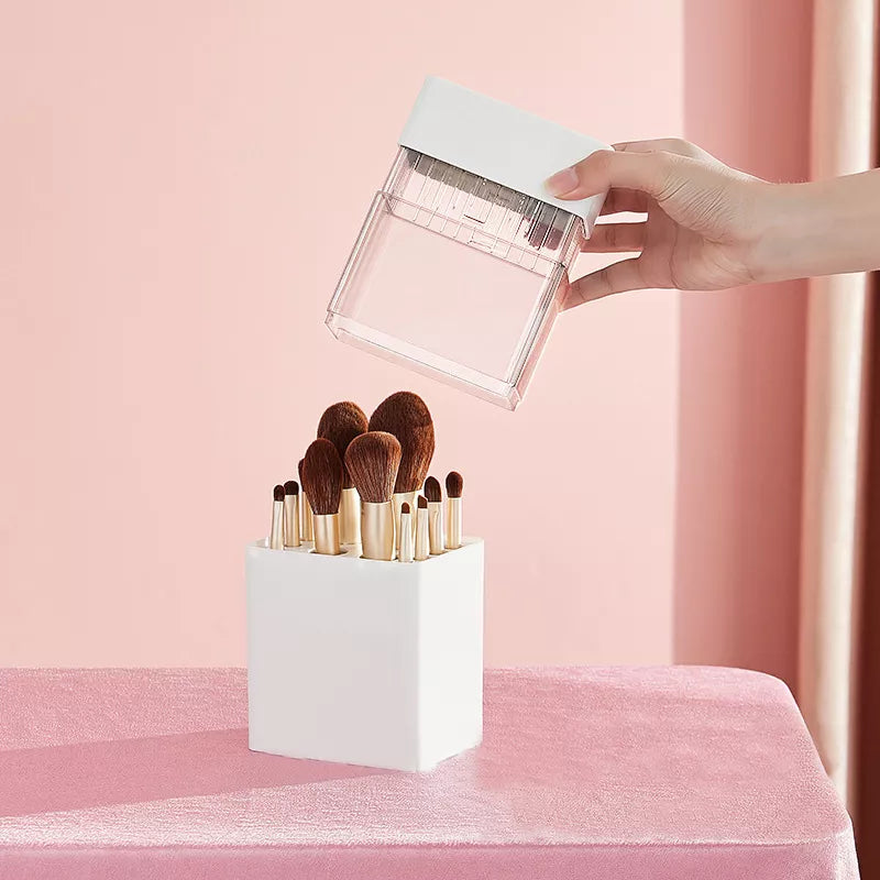 Willa brush storage box