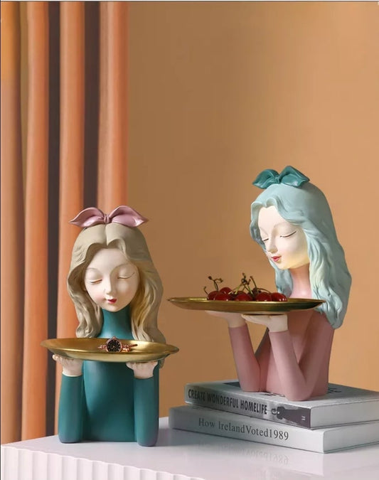 Honoka lady with tray