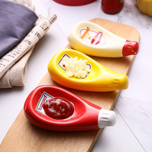 Zoey sauce dish